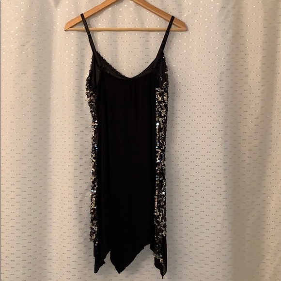 Sequin Dress Scallop Hem - Picture 4 of 5